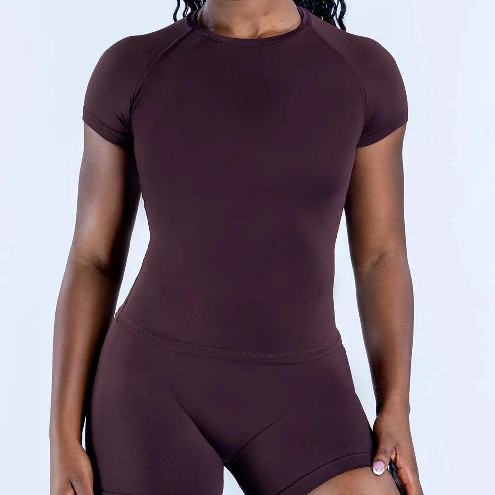 T-shirt de sport pour femme D Logo, manches courtes, col rond, respirant, élastique, pour la course,