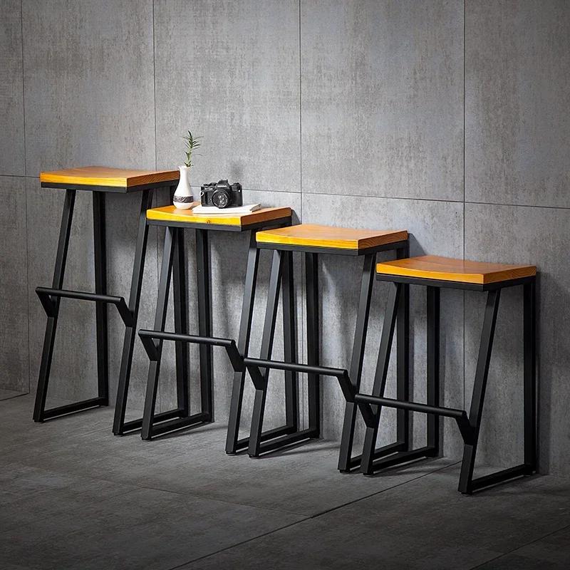 Chaise de bar minimaliste en fer à pieds hauts, sièges en bois massif, sièges de comptoir, meubles d