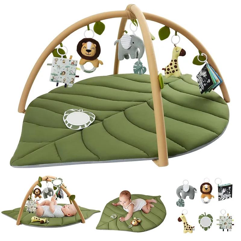 Tapis d'éveil pour bébé avec arche d'activités, coussin, livre en tissu et jouets suspendus