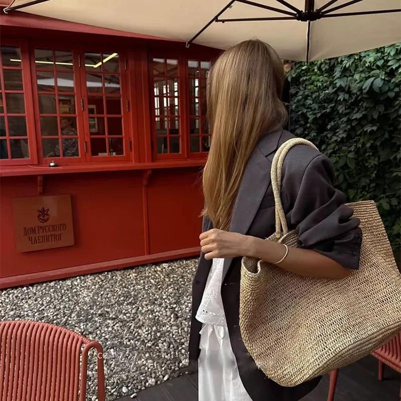 Nouveau sac à bandoulière en raphia grande capacité pour l'été, sac à main en herbe naturelle tressé