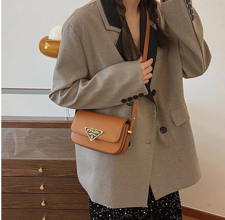 Sac à langer tendance : Sac à main en cuir de luxe simple pour femme, sac messager vintage haut de g