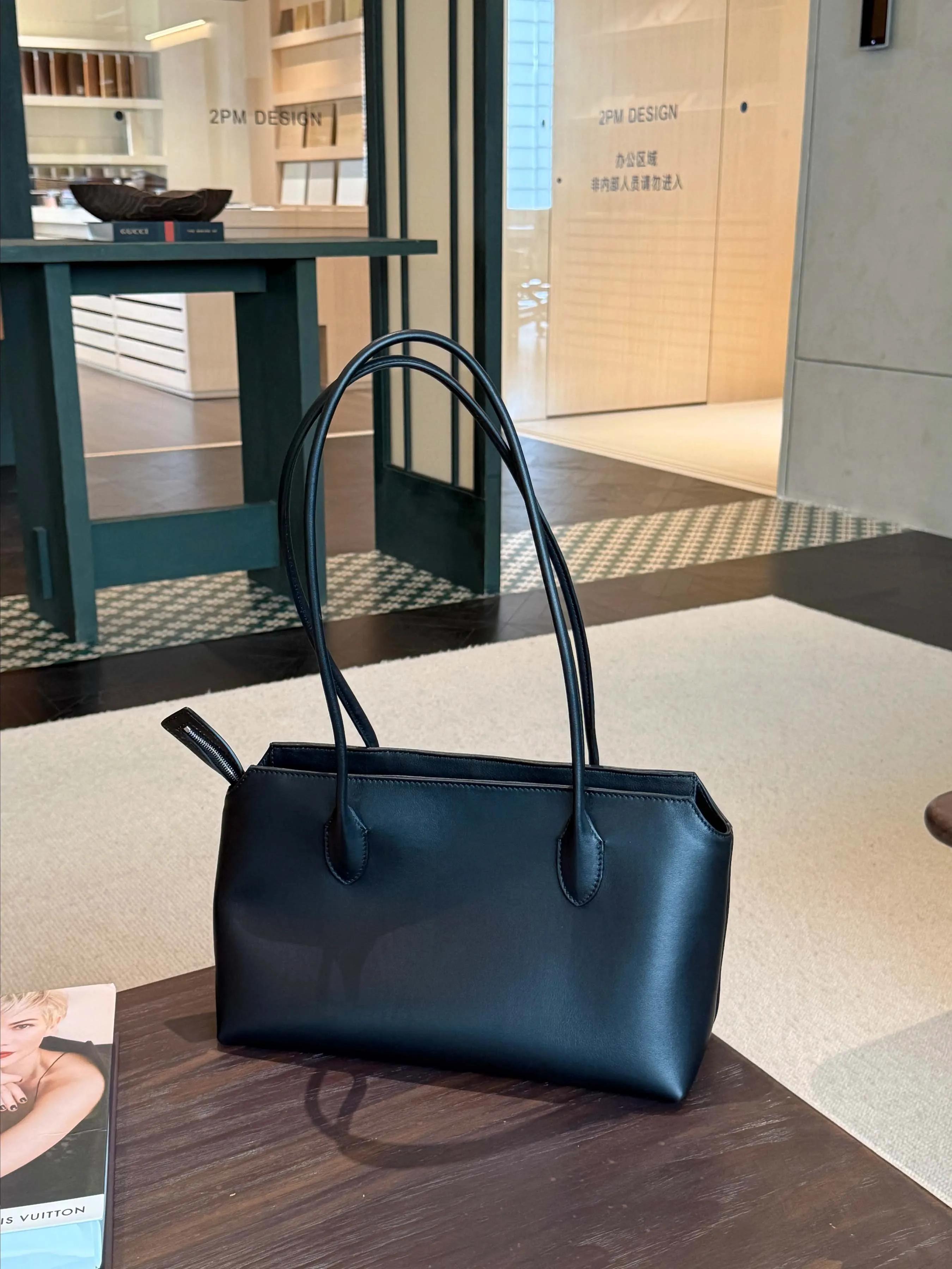 【Sac fourre-tout à longue poignée】 Sac à bandoulière en cuir de veau véritable importé de la série R