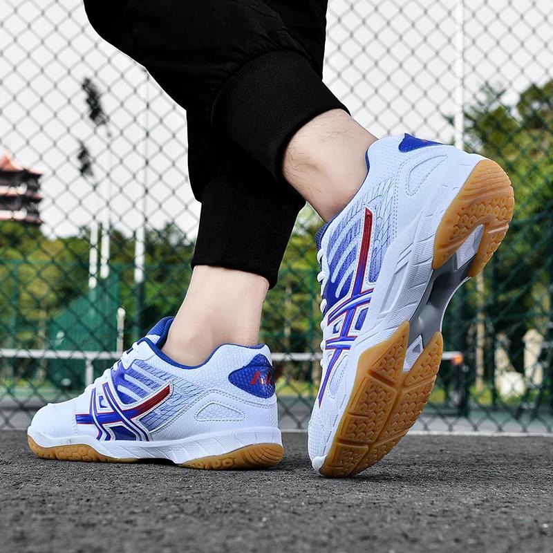 Chaussures de sport pour femmes et hommes, chaussures de Badminton professionnelles, confortables et