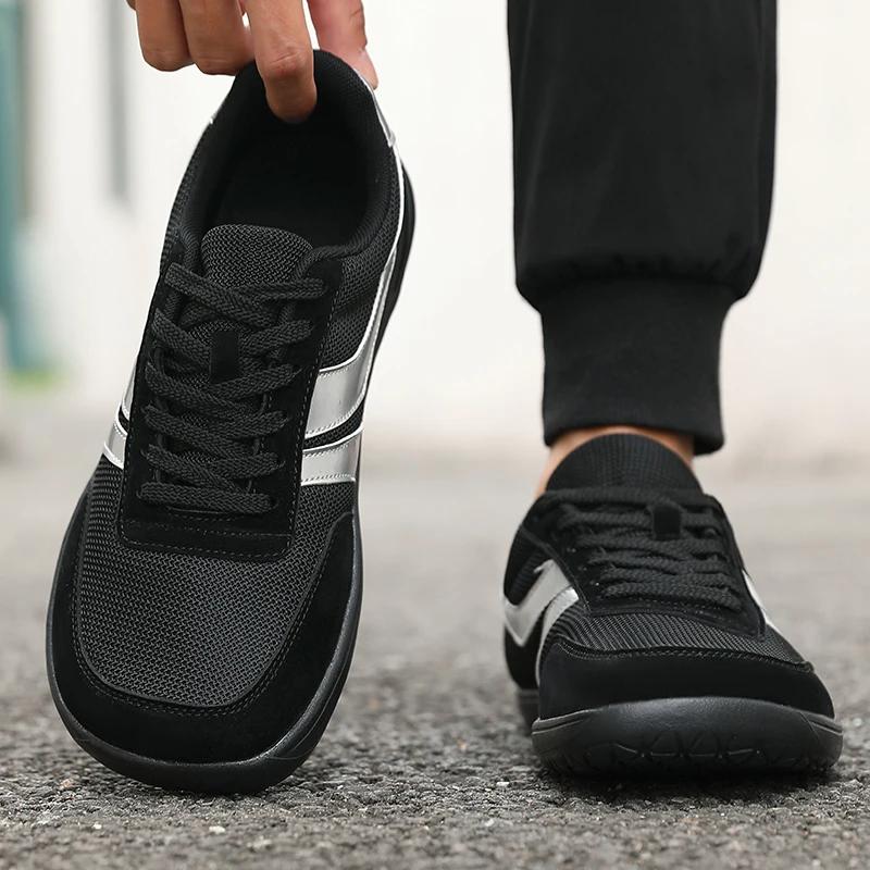 Nouveau bout large hommes chaussures décontracté semelle souple large dernières chaussures marche ba