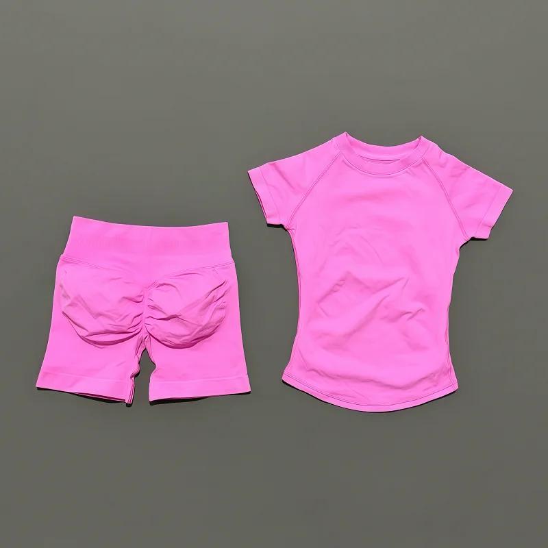 Ensemble de sport 2 pièces pour femme : Haut de yoga sans couture à manches courtes et short de spor