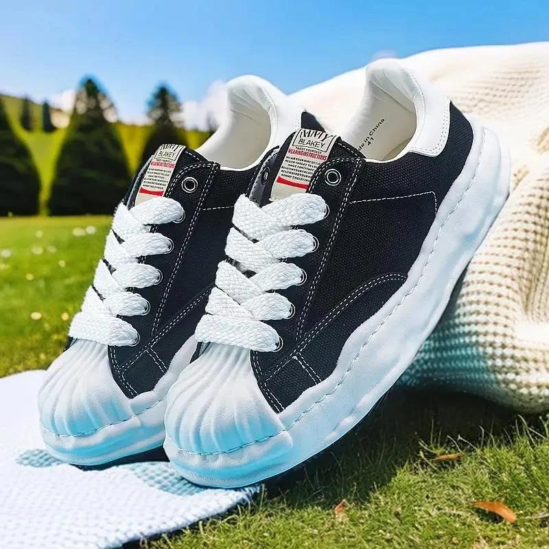 Chaussures de sport tendance à semelle épaisse, style classique, pour le voyage, baskets en toile po