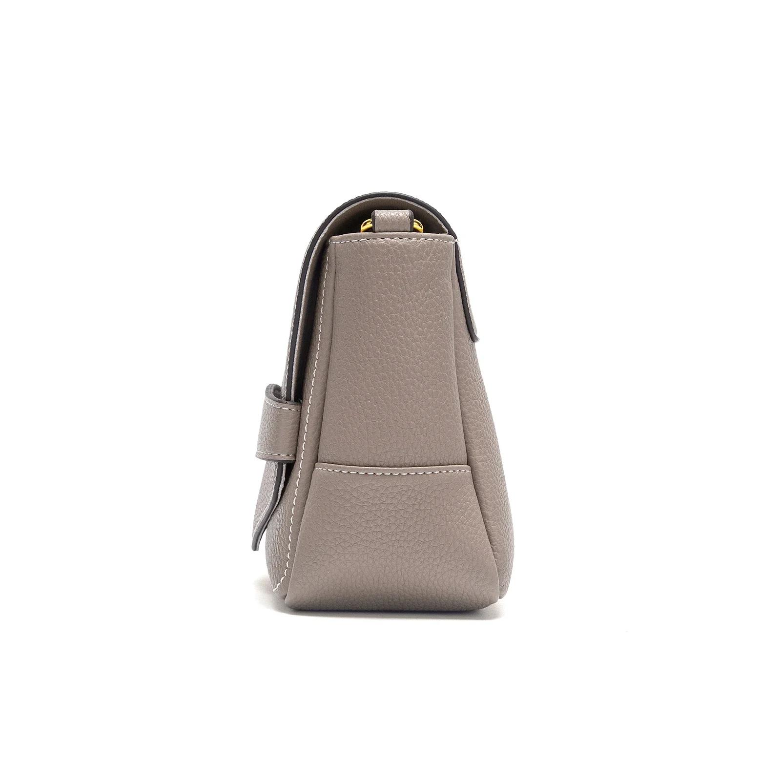 C-H sacs à bandoulière gris Simple haute qualité Texture Flip couverture sacs doux sac carré femme b
