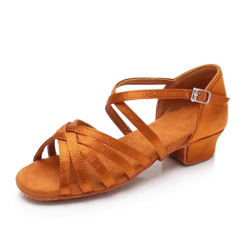 Chaussures de danse latine pour femmes, semelle souple, sandales d'entraînement de danse pour filles