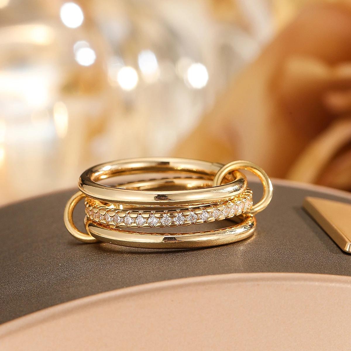 Une Niche bague de bijoux en cuivre bicolore à quatre anneaux, hypoallergénique, Style Ins, artefact