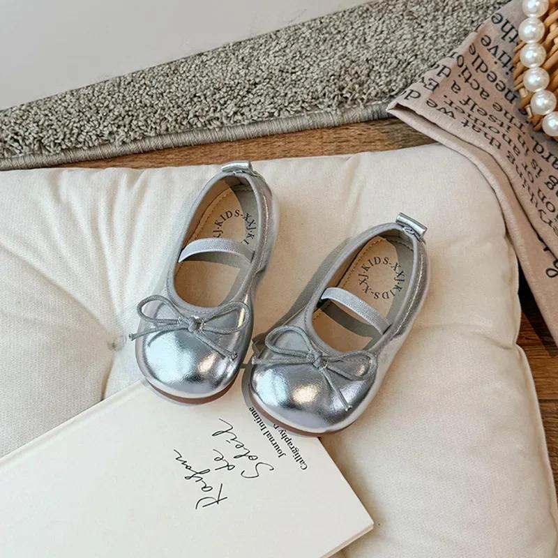 Petites chaussures en cuir pour enfants, semelle souple, nœud antidérapant, chaussures simples princ