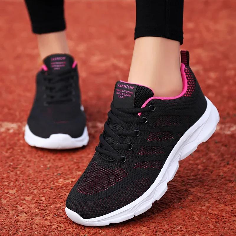 Chaussures noires antidérapantes pour femmes, baskets de course légères et respirantes, chaussures d