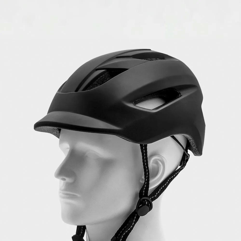 Casque de vélo moulé avec feu arrière