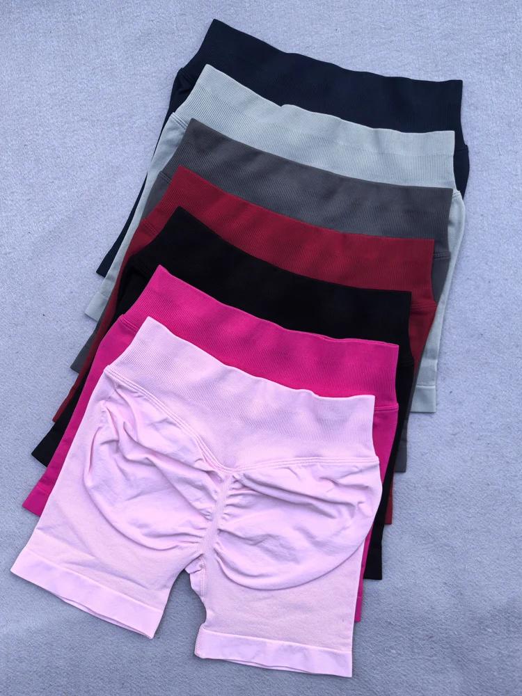 Short de sport femme motard avec bande côtelée et effet froissé pour fitness, yoga et activités quotidiennes