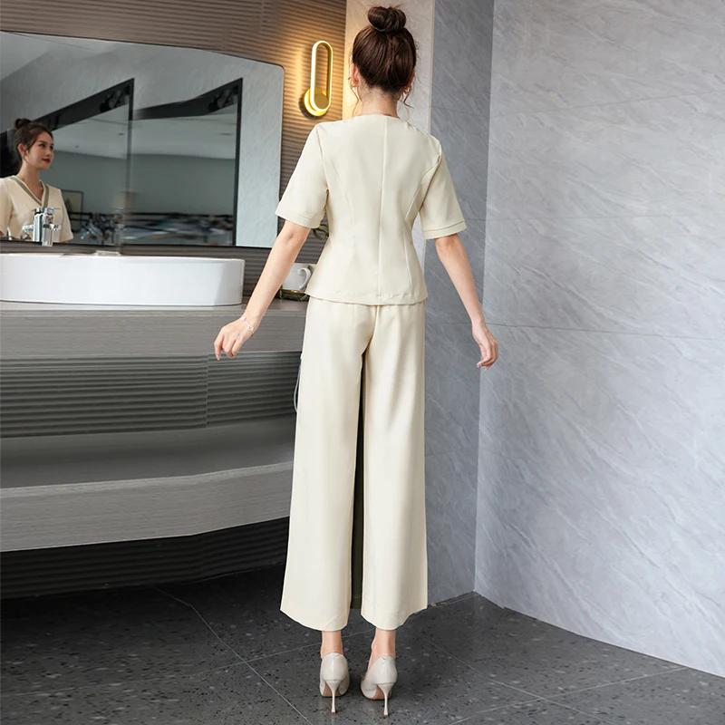 Uniforme esthétique de style professionnel pour femme