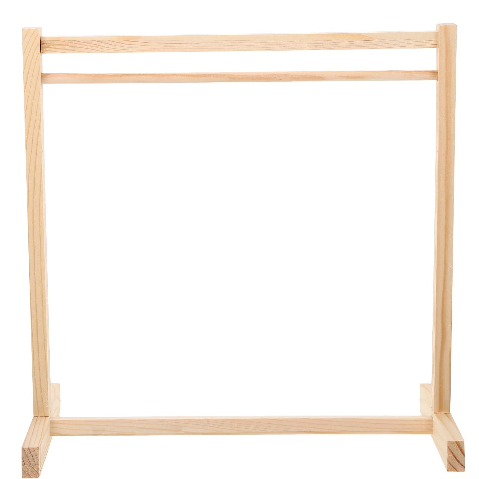 Cintre en bois pour jouets