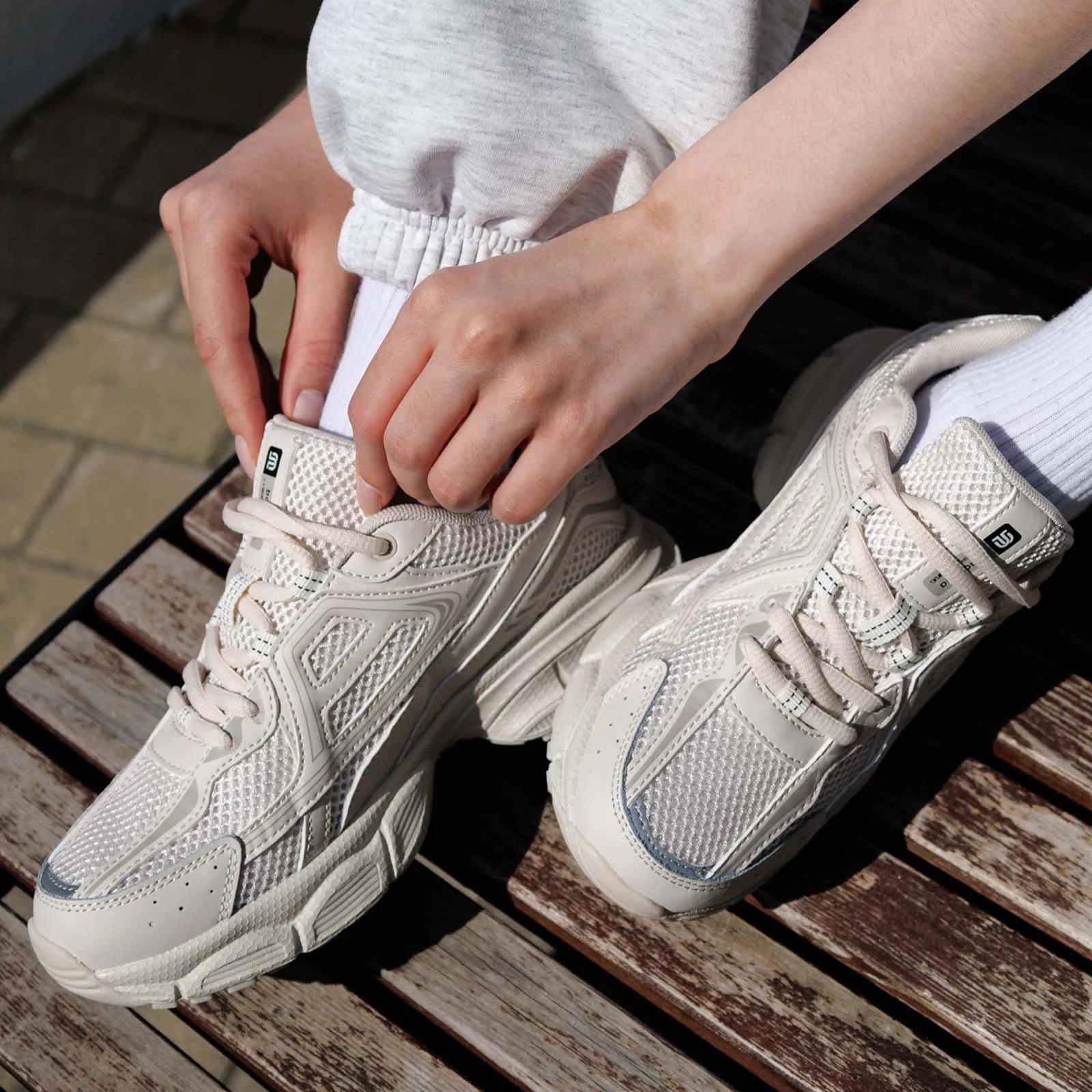 Chaussures de course rétro femme Baasploa - Baskets en maille légères et respirantes pour jogging et extérieur - Modèle décontracté