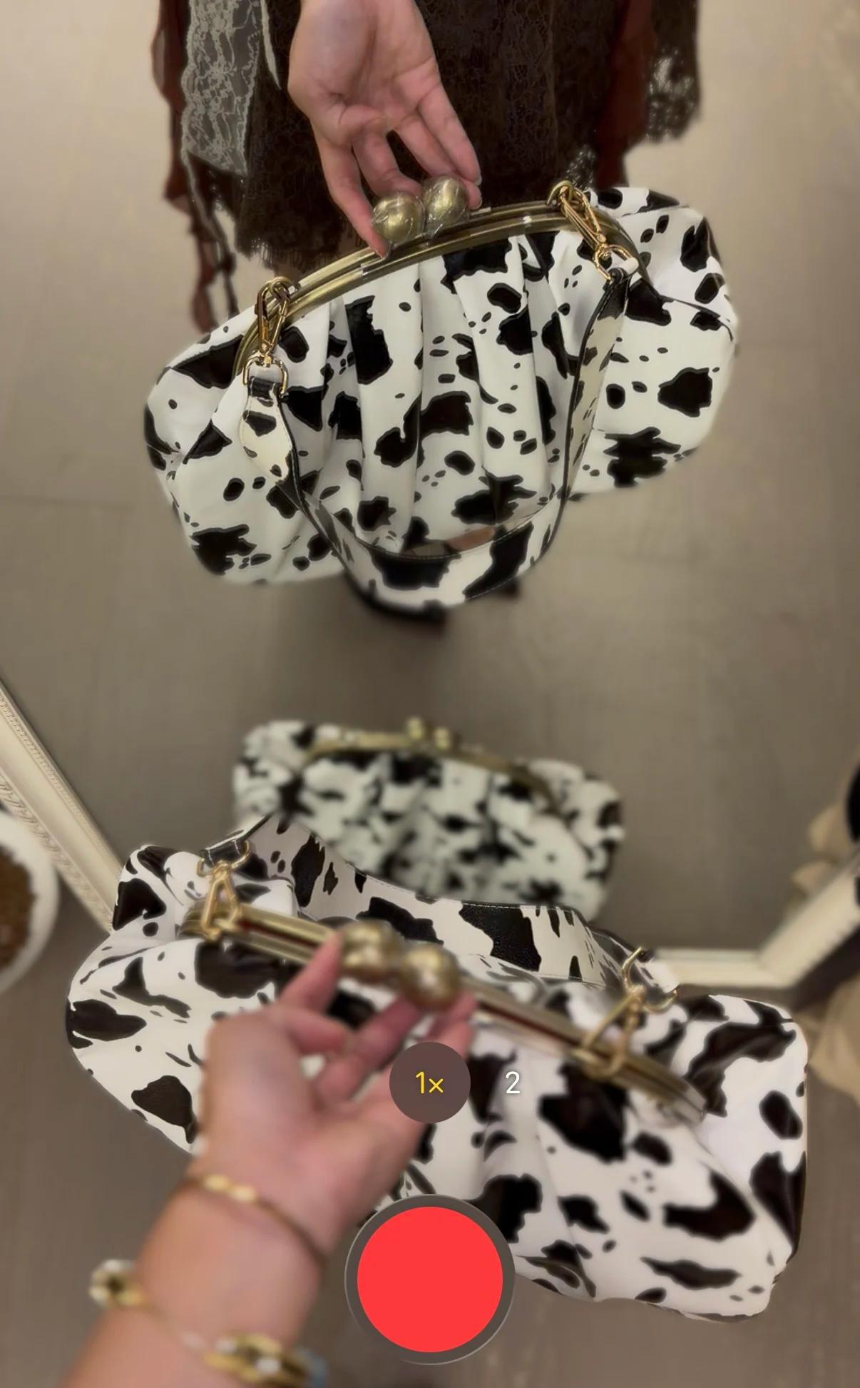 LOST IN VINTAGE – pochette en tissu à motif de vache