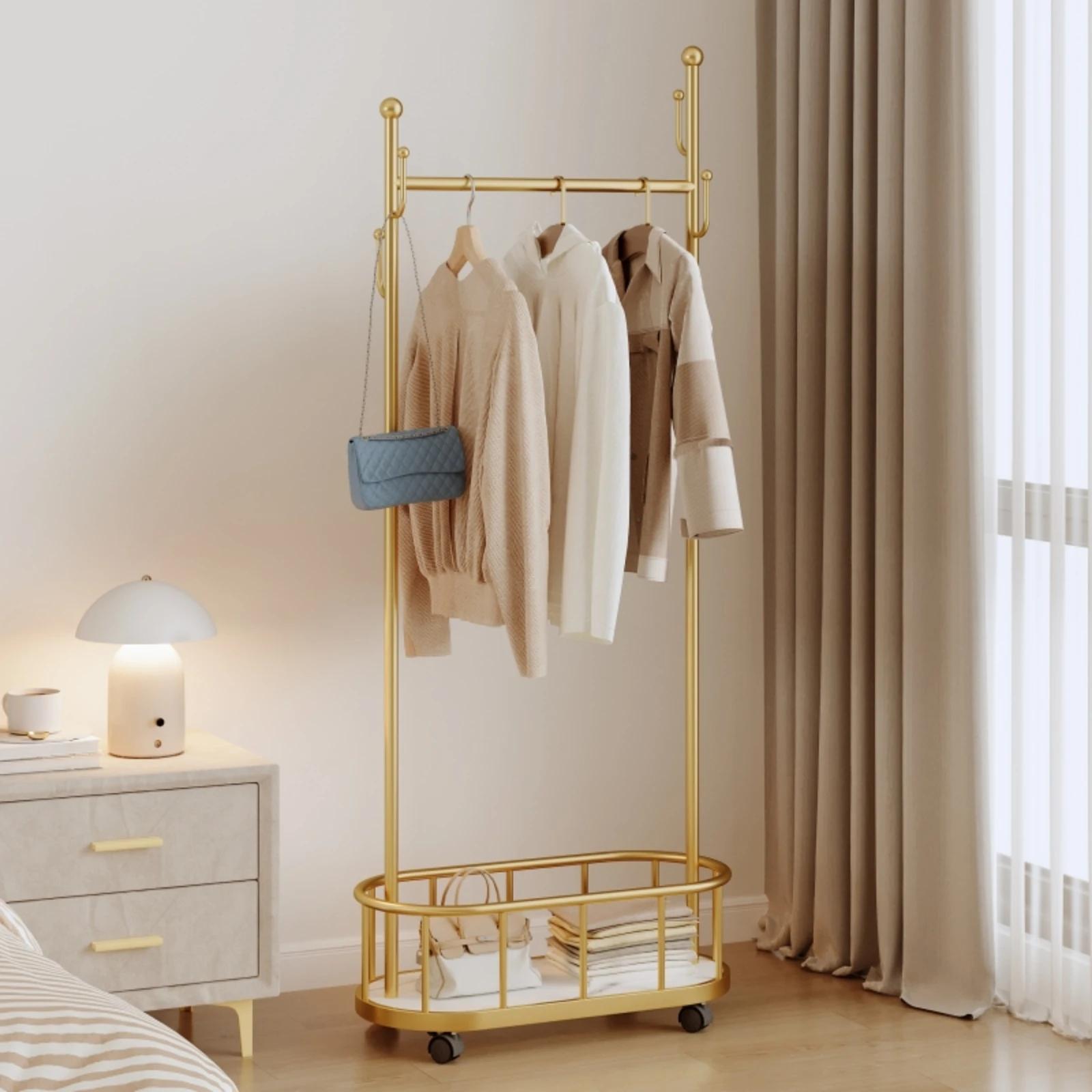 Porte-manteau, porte-vêtements sur pied pour chambre à coucher