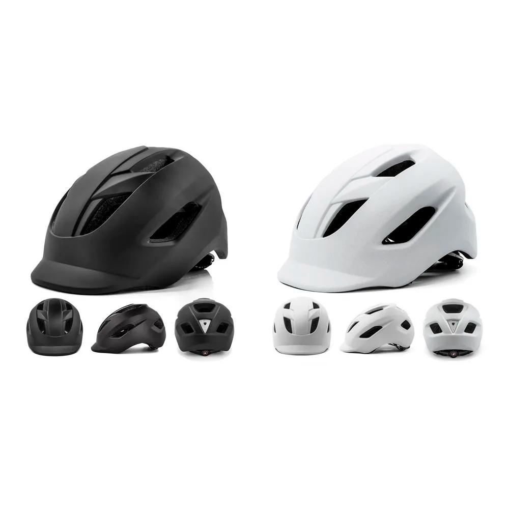 Casque de vélo moulé avec feu arrière