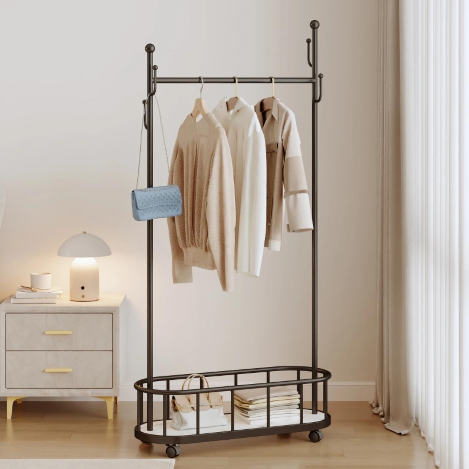 Porte-manteau, porte-vêtements sur pied pour chambre à coucher