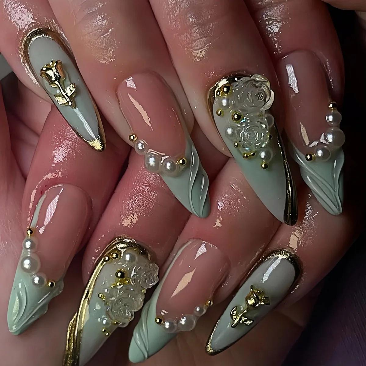 24 pièces faux ongles courts en amande ailes de papillon Nail Art avec colle paillettes fleur