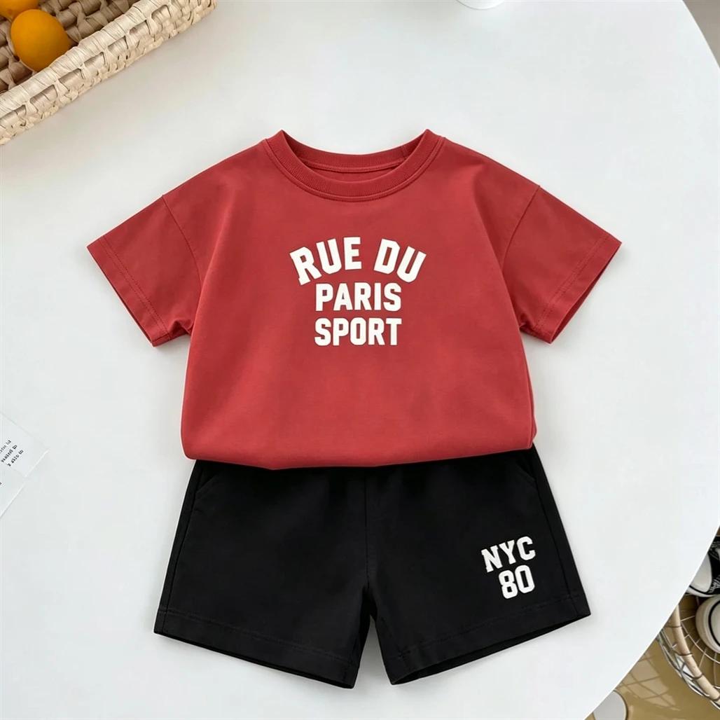 Ensemble de survêtement mode pour enfant : T-shirt noir et short d'été