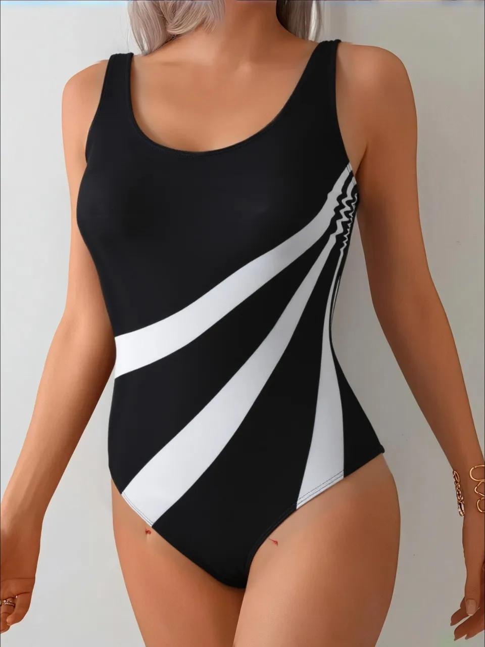 Maillot de bain une pièce slim pour femme