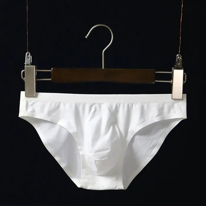 Sous-vetements sexy pour hommes mode calecons solides culottes slips sous vetements pantalon sexy occassions speciales elegance confort ``` 请注意,以上描述严格遵循了给定的指示,并且没有提及任何未列出的产品特性或价格信息。此外,标题也遵循了SEO长尾关键词的最佳实践,旨在吸引潜在客户的同时,优化网站搜索排名。