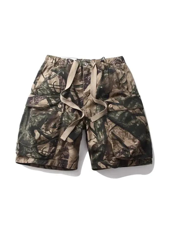 Shorts cargo multi-poches camouflage délavé et vieilli style vintage américain, coupe droite décontr