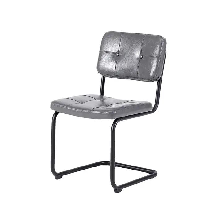 Chaise de salle à manger en cuir PU, gris clair, style simple moderne, tuyau en métal noir, meubles
