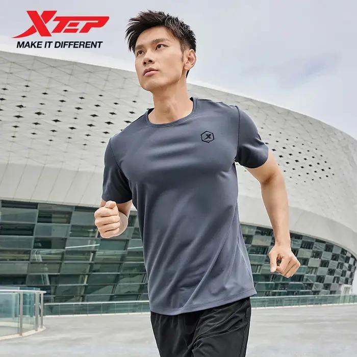 Xtep T-Shirt à manches courtes et col rond pour hommes, séchage rapide, entraînement sportif, respir