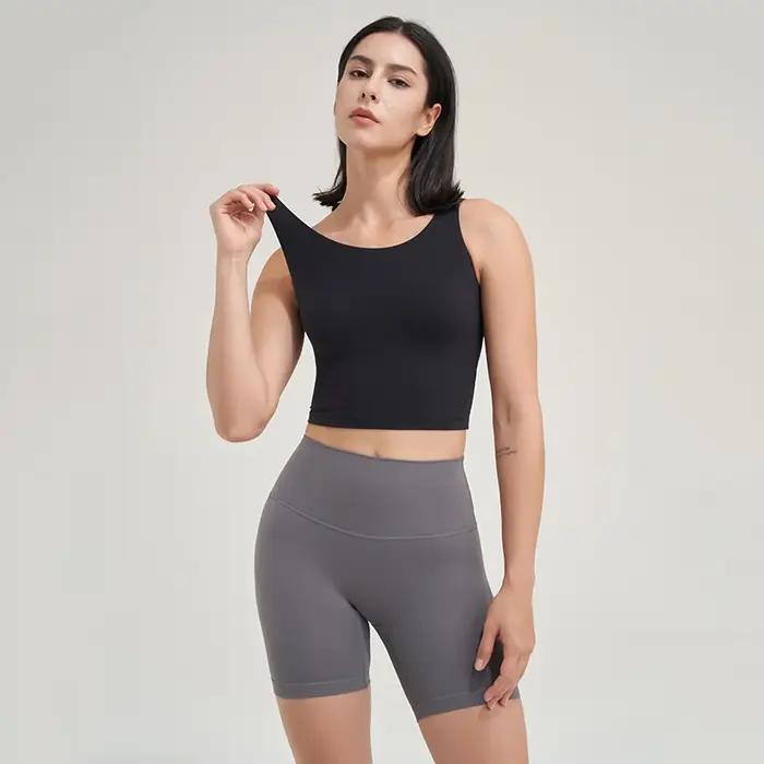Short de yoga pour femme en nylon élastique et respirant coupe taille haute pour yoga cyclisme et fitness confortable durable et élégant