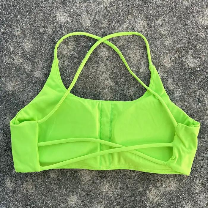 Soutien-gorge de fitness pour femmes couleur unie - Haut serré avec dos croisé et push-up pour l'entraînement complet