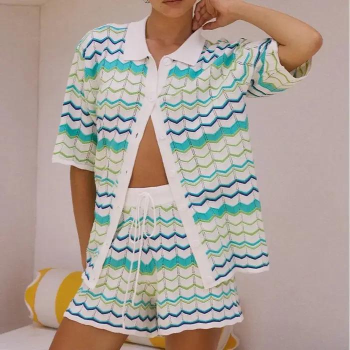 Ensemble tricoté rayé color block pour femme 2026, cardigan ouvert, haut à manches courtes et short,
