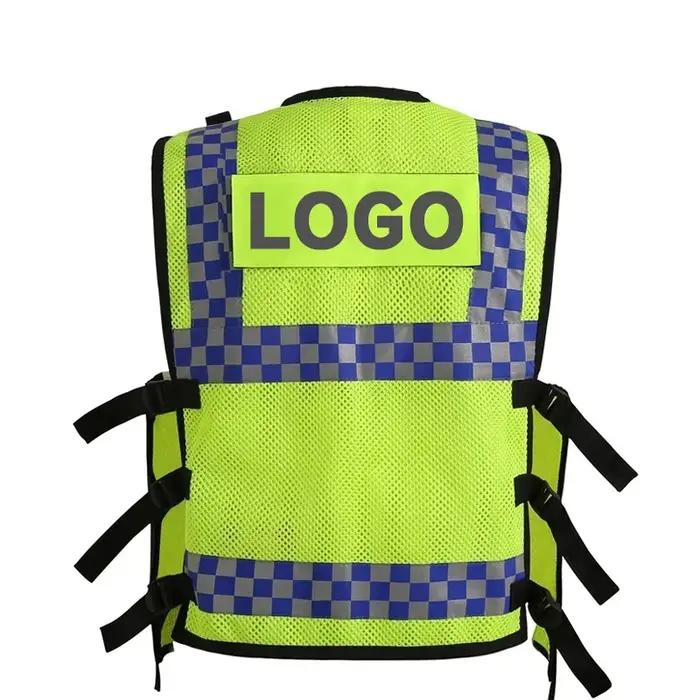 Gilet de travail en maille haute visibilité avec multipoches pour hommes et femmes sur les sites de construction et zones de circulation
