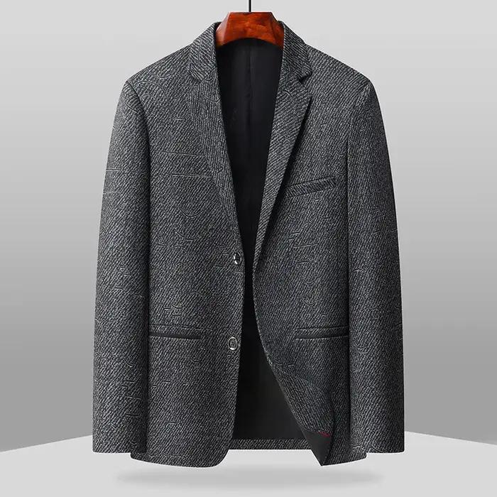 Le nouveau blazer de costume ajusté pour homme, à deux boutons et à simple boutonnage, idéal pour le