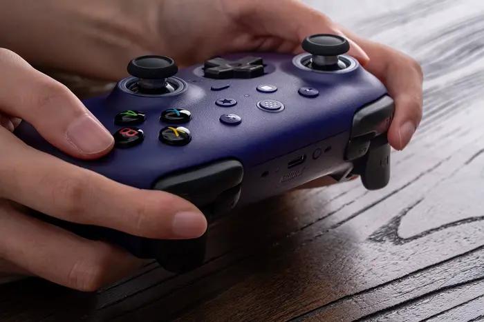 8BitDo Ultimate 2 contrôleur de jeu sans fil pour Windows 10/11 2.4G manette de jeu TMR avec station