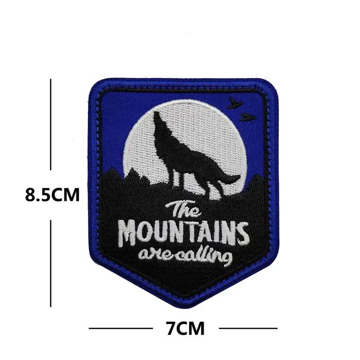 Patch tactique de Camping en plein air, boussole, loup, Patch brodé, boucle à crochet, Badge adapté