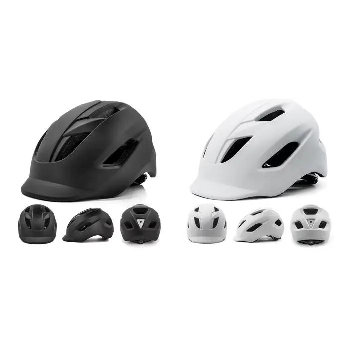 Casque de vélo moulé avec feu arrière