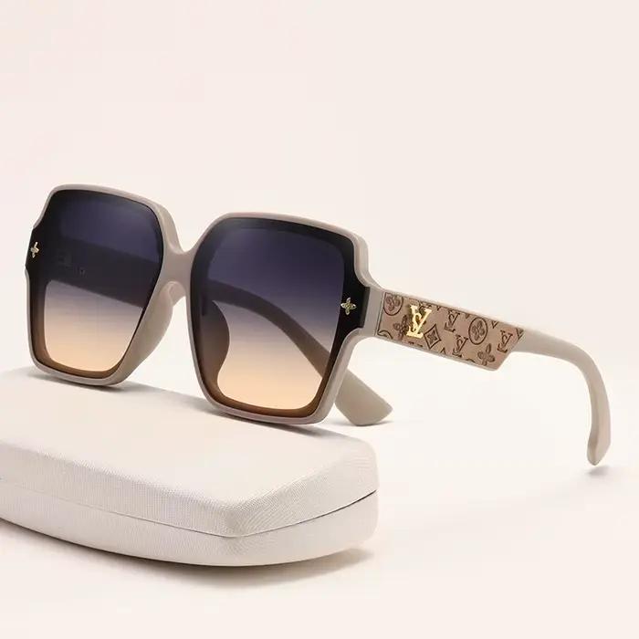 Lunettes de soleil à monture carrée pour femmes, Protection UV de luxe, grande monture assortie avec
