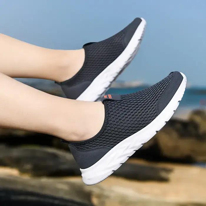Chaussures de course respirantes homme baskets sport maille enfiler grande taille 48 été bon marché