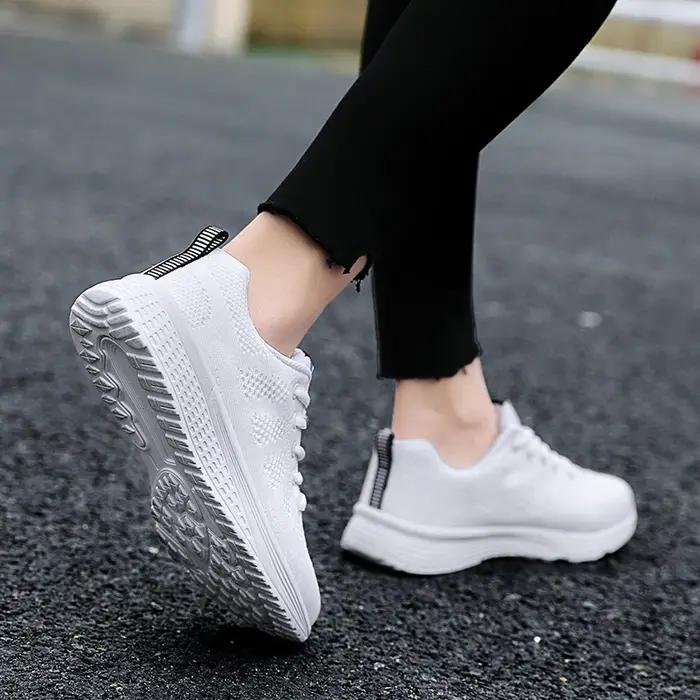 Nouvelles baskets femmes chaussures décontractées mode respirant marche maille chaussures plates fem