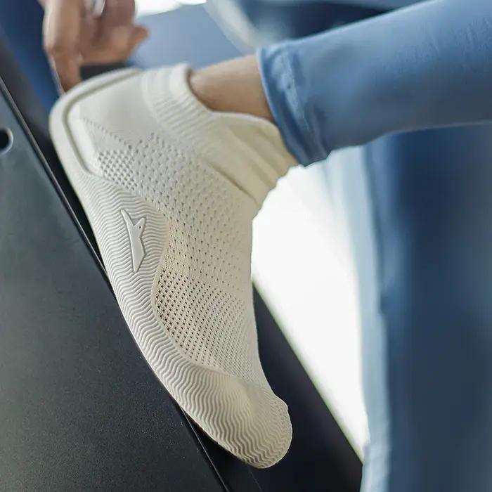 Chaussures pieds nus Gallon Shark chaussettes plage fitness yoga conduite semelles fines matériaux respirants protéger pieds coquillages sable chaud harmonie nature