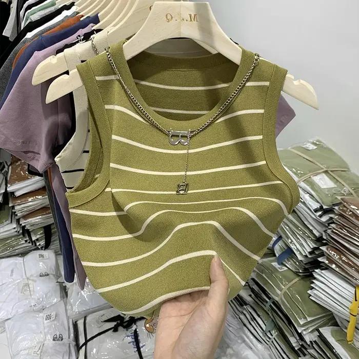 AOSSVIAO Nouveauté 2026 Gilet Femme Rayé à Bord Large, Haut d'Été Tricoté Court Sans Manches, Style