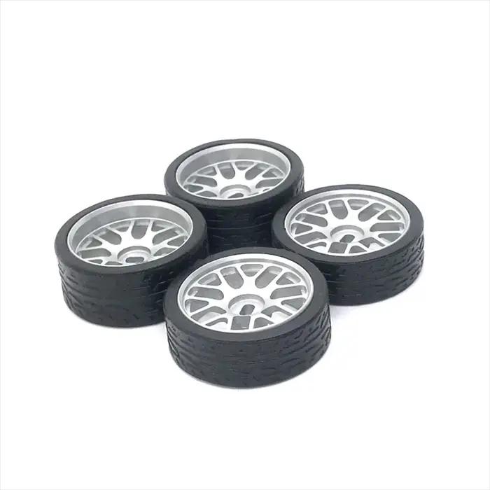 Pneu de course de 26,5 mm de mise à niveau en métal WLtoys 1/28 284121 K969 K979 K989 K999 P929 P9