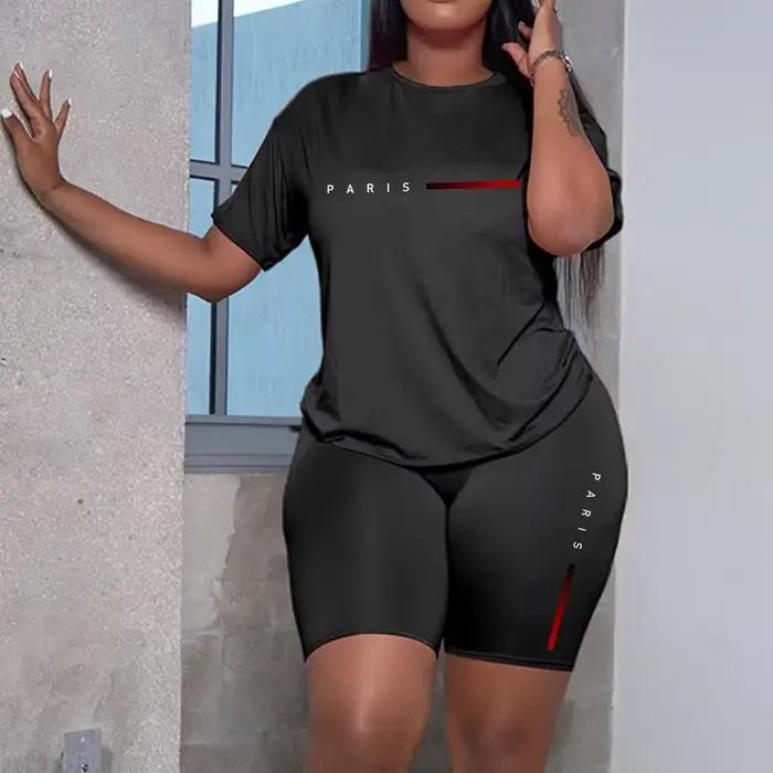 Ensemble de survêtement décontracté pour femmes collection été 2026 deux pièces vente chaude qualité tendance t shirt sport manches courtes col rond vêtements tous les jours