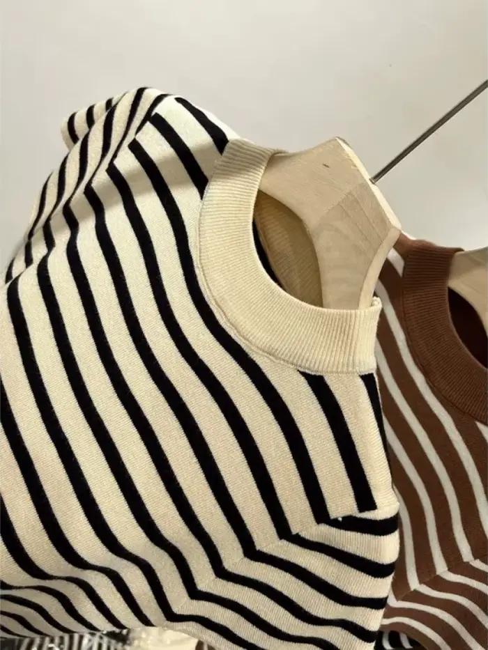 Pull à col roulé rayé pour femme, haut ajusté, chemise à manches courtes, début du printemps et de l