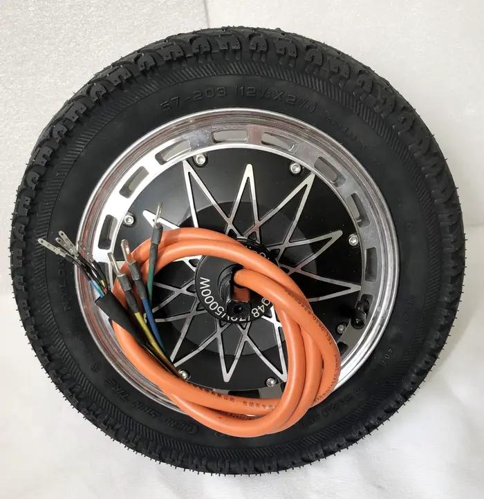 Moteur de moyeu électrique pour scooters et vélos puissant et durable pour loisirs et déplacements quotidiens