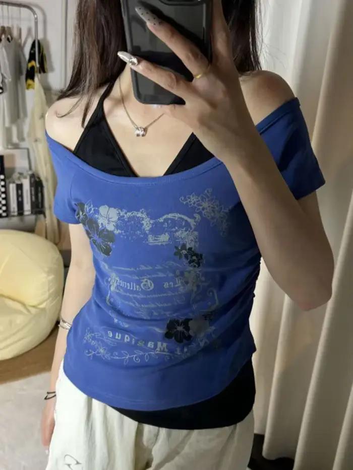 T-shirt Vintage Été 2026 Effet Deux Pièces Halter à Lacets Y2K Coupe Slim Imprimé Femme Épaules Dénu