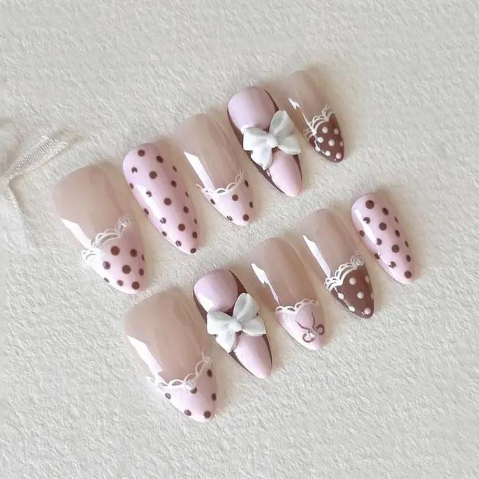 24 faux ongles en gel press-on rose bonbon, pois marrons, nœud papillon blanc 3D, faux ongles pour f